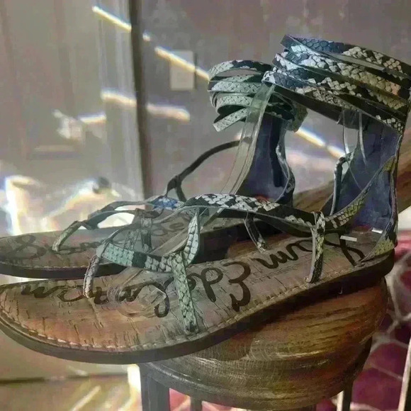 Sam Edelman Glenda gladiator snake embossed sandals. Good condition. Size 9.5. - Picture 8 of 14